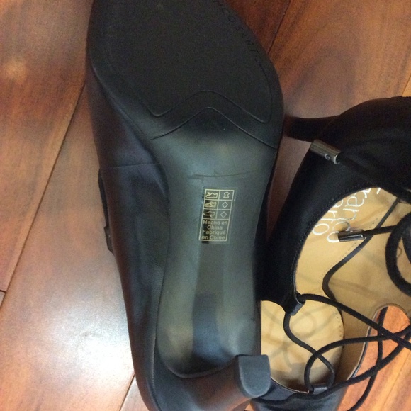 Franco Sarto black leather pointed toe lace up shoes - Picture 7 of 8